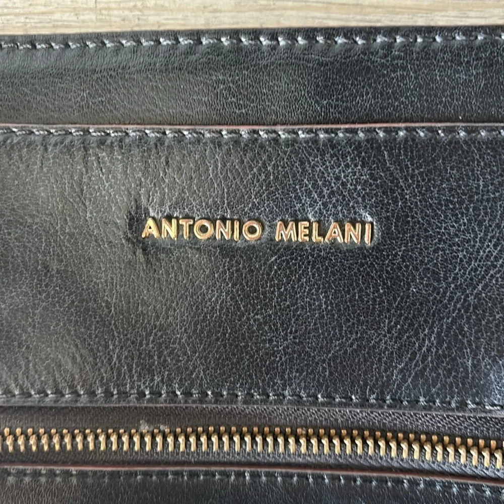 Antonio Melani Crossbody purse black￼ - Picture 2 of 5